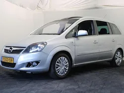 Geel Gebruikt 2011 Opel Zafira Edition MPV | € 3.250 (Duur)