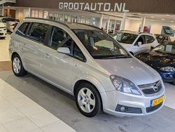 Grijs (metallic) Gebruikt 2005 Opel Zafira Enjoy MPV | € 4.444 (Iets duurder)