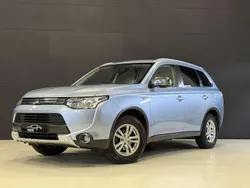Blauw Gebruikt 2014 Mitsubishi Outlander P-HEV Edition SUV | € 10.880 (Goede deal)