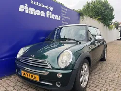 Groen Gebruikt 2006 Mini Cooper Hatchback | € 2.445