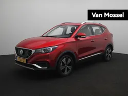 Rood Gebruikt 2020 MG ZS Luxury Sedan | € 15.495 (Eerlijke prijs)