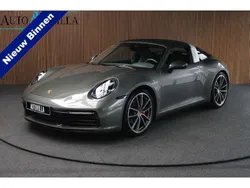 Grijs Gebruikt 2022 Porsche 992 Cabriolet | € 159.950 (Eerlijke prijs)