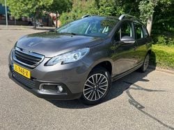 Grijs, metallic lak Gebruikt 2016 Peugeot 2008 SUV | € 10.950 (Eerlijke prijs)