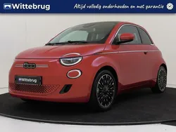 Rood Gebruikt 2023 Fiat 500e La Prima Hatchback | € 25.925 (Eerlijke prijs)