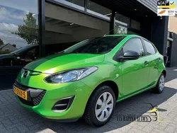 Groen, metallic lak Gebruikt 2013 Mazda 2 Hatchback | € 4.999 (Eerlijke prijs)