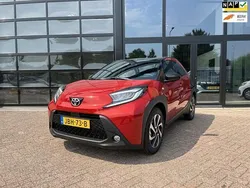Rood Nieuw 2025 Toyota Aygo Pulse Hatchback | € 23.750 (Eerlijke prijs)