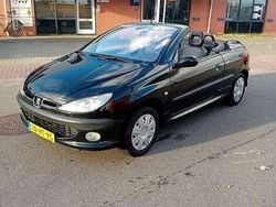 Zwart Gebruikt 2002 Peugeot 206 Cabriolet | € 850 (Goede deal)