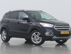 Zwart Gebruikt 2017 Ford Kuga Titanium SUV | € 13.200 (Eerlijke prijs)