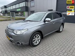 Grijs Gebruikt 2013 Mitsubishi Outlander P-HEV Instyle SUV | € 8.999 (Eerlijke prijs)