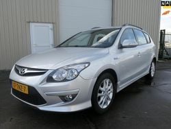 Grijs, metallic lak Gebruikt 2012 Hyundai i30 Stationwagen | € 7.995 (Eerlijke prijs)