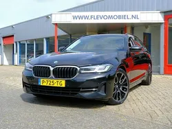 Zwart Gebruikt 2022 BMW 530 Comfort Edition Stationwagen | € 35.450 (Goede deal)