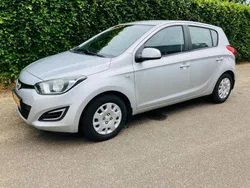 Grijs Gebruikt 2013 Hyundai i20 Hatchback | € 8.985 (Iets duurder)