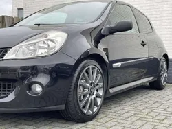 Zwart Gebruikt 2008 Renault Clio R.S. R.S. Hatchback | € 8.500 (Eerlijke prijs)