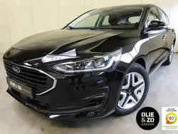 Zwart Gebruikt 2022 Ford Focus Hatchback | € 16.450 (Eerlijke prijs)