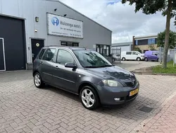 Grijs Gebruikt 2005 Mazda 2 MPV | € 850 (Goede deal)
