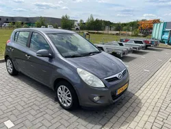 Grijs Gebruikt 2010 Hyundai i20 Hatchback | € 3.950 (Eerlijke prijs)