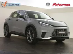 Grijs, metallic lak Gebruikt 2024 Lexus LBX SUV | € 37.899 (Goede deal)