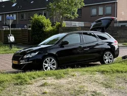 Zwart Gebruikt 2014 Peugeot 308 MPV | € 5.000 (Iets duurder)