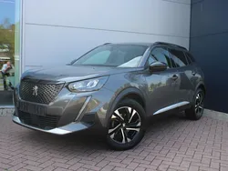 Grijs Gebruikt 2023 Peugeot 2008 Allure SUV | € 23.900 (Eerlijke prijs)