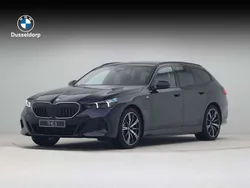 Zwart Nieuw 2025 BMW 530e M Sport Stationwagen | € 87.136 (Eerlijke prijs)