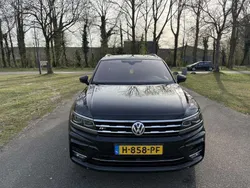 Zwart Gebruikt 2020 VW Tiguan R SUV | € 32.750 (Iets duurder)