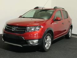 Rood Gebruikt 2016 Dacia Sandero Stepway Hatchback | € 7.950 (Eerlijke prijs)
