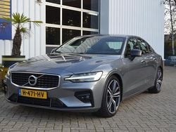Grijs Gebruikt 2020 Volvo S60 R-Design Sedan | € 28.950 (Eerlijke prijs)