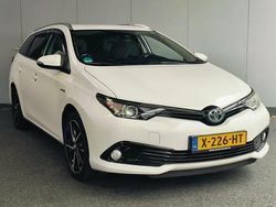 Wit Gebruikt 2018 Toyota Auris Touring Sports Stationwagen | € 18.950 (Eerlijke prijs)