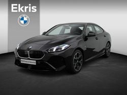 Saphirschwarz metallic (zwart metallic) Gebruikt 2025 BMW 220 Comfort Edition Coupé | € 37.900 (Super prijs)