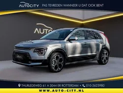 Grijs Gebruikt 2023 Kia Niro SUV | € 30.900 (Eerlijke prijs)