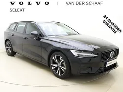 Zwart, metallic lak Gebruikt 2024 Volvo V60 Plus Stationwagen | € 43.800 (Eerlijke prijs)