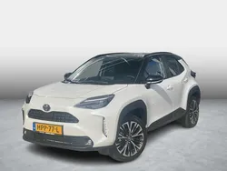 Wit Nieuw 2025 Toyota Yaris Cross Executive SUV | € 41.399