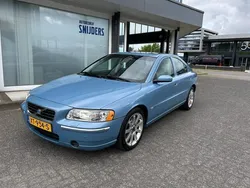 Blauw Gebruikt 2005 Volvo S60 Summum Sedan | € 6.450 (Eerlijke prijs)
