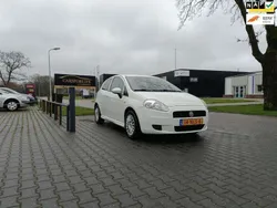 Wit Gebruikt 2010 Fiat Grande Punto Hatchback | € 799 (Eerlijke prijs)