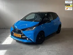 Blauw Gebruikt 2016 Toyota Aygo X-cite Hatchback | € 7.249 (Eerlijke prijs)