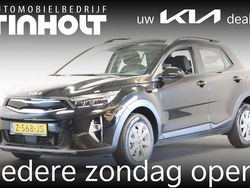Zwart Gebruikt 2024 Kia Stonic SUV | € 22.250 (Eerlijke prijs)
