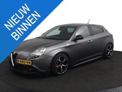 Grijs Gebruikt 2013 Alfa Romeo Giulietta Quadrifoglio Verde Hatchback | € 14.950