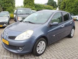Blauw Gebruikt 2005 Renault Clio II Hatchback | € 2.250 (Iets duurder)