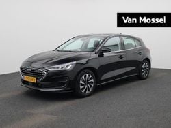 Zwart Gebruikt 2022 Ford Focus Style Hatchback | € 17.400 (Eerlijke prijs)