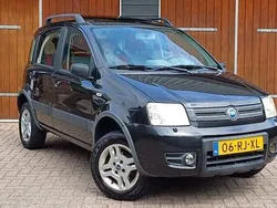 Zwart, metallic lak Gebruikt 2005 Fiat Panda 4x4 Hatchback | € 2.450