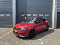 Rood, metallic lak Gebruikt 2008 Suzuki Swift Hatchback | € 2.999 (Goede deal)