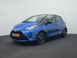 Blauw metallic Gebruikt 2018 Toyota Yaris Hatchback | € 16.980 (Eerlijke prijs)