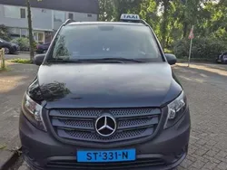 Zwart Gebruikt 2017 Mercedes Vito MPV | € 25.000