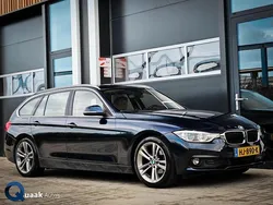 Blauw Gebruikt 2015 BMW 320 Luxury Line Stationwagen | € 12.950 (Eerlijke prijs)