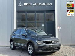 Grijs Gebruikt 2018 VW Tiguan Comfortline SUV | € 20.950 (Super prijs)