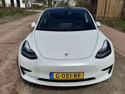 Wit Gebruikt 2019 Tesla Model 3 RWD Sedan | € 23.500 (Eerlijke prijs)
