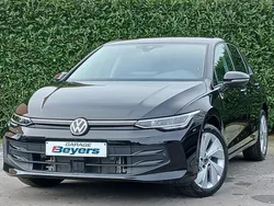 Zwart Nieuw 2024 VW Golf VIII Hatchback | € 28.750