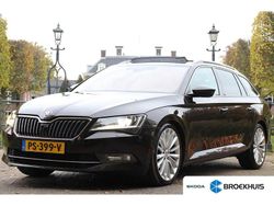 Bruin Gebruikt 2017 Skoda Superb Business Line Stationwagen | € 20.895
