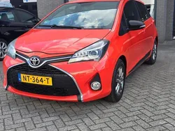 Oranje Gebruikt 2017 Toyota Yaris Sport Hatchback | € 8.500 (Super prijs)