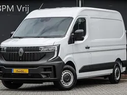 Wit Nieuw 2024 Renault Master Van | € 31.950 (Goede deal)